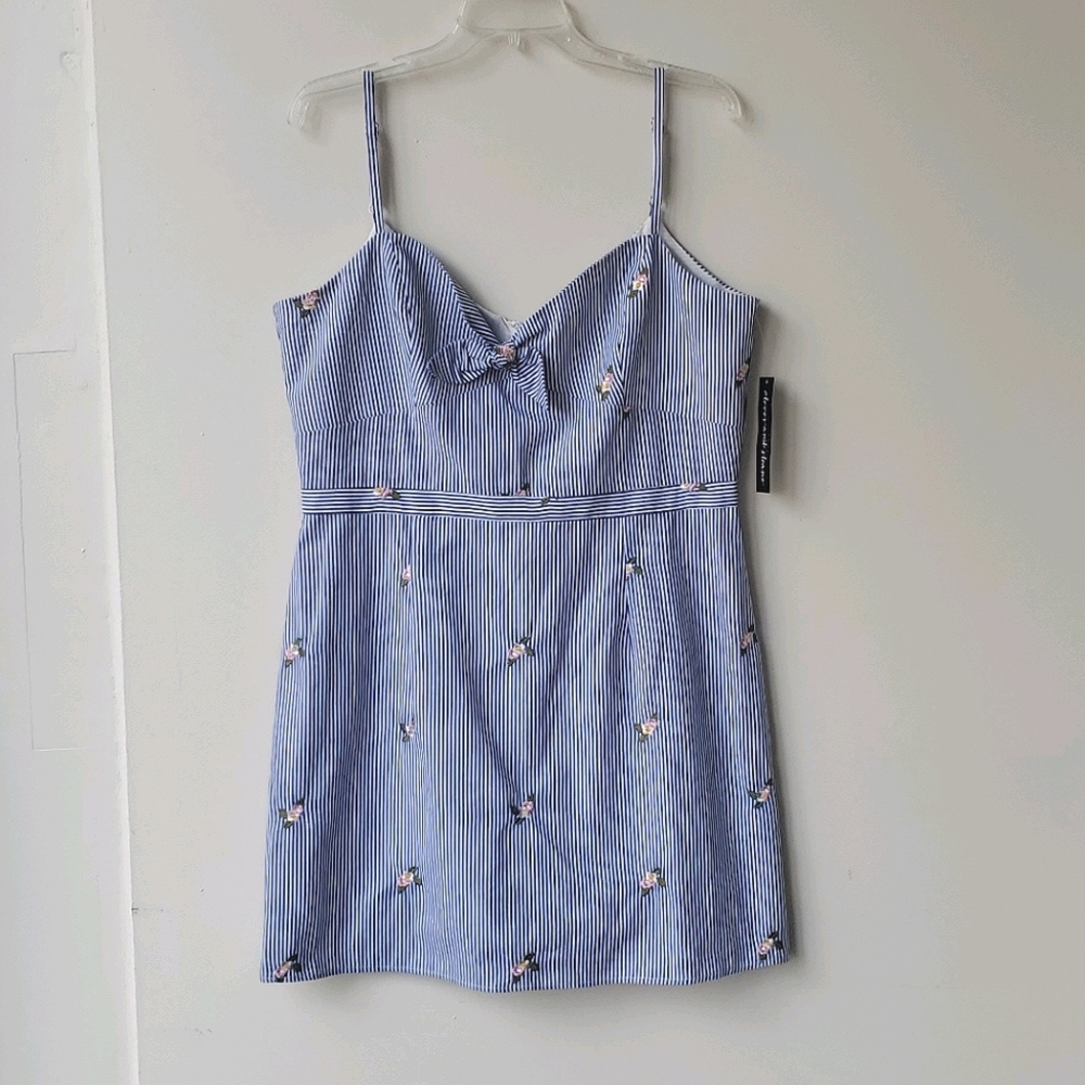 NWT Clover and Sloane Stripe Bow Tie Dress